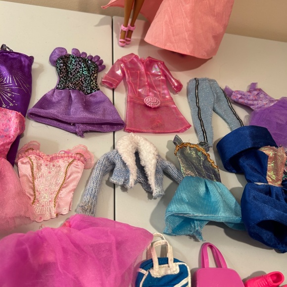 Jewel Girl and Cali Girl Barbie Lot - Picture 3 of 16